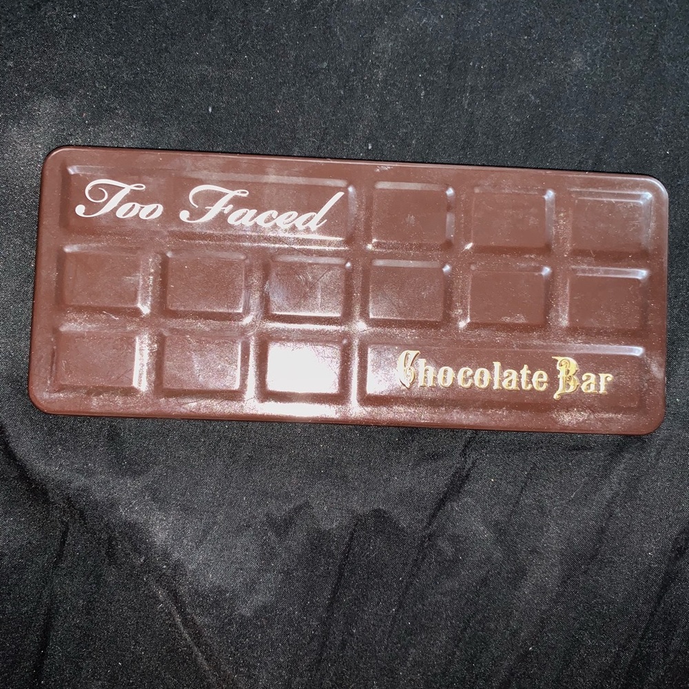 Too faced chocolate bar pallet